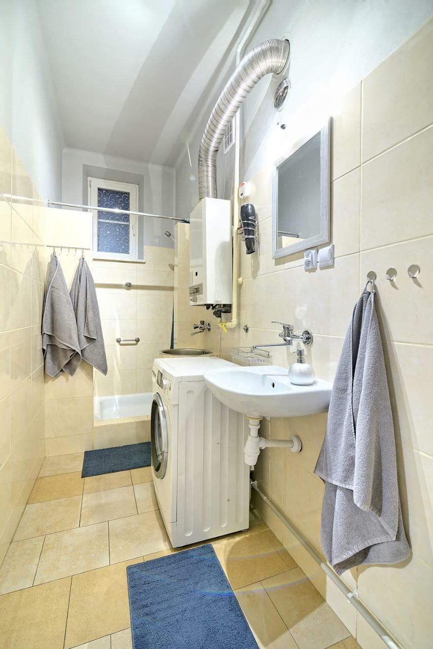 Luxury Retro Apartment, City Center, Wifi Krasków Εξωτερικό φωτογραφία